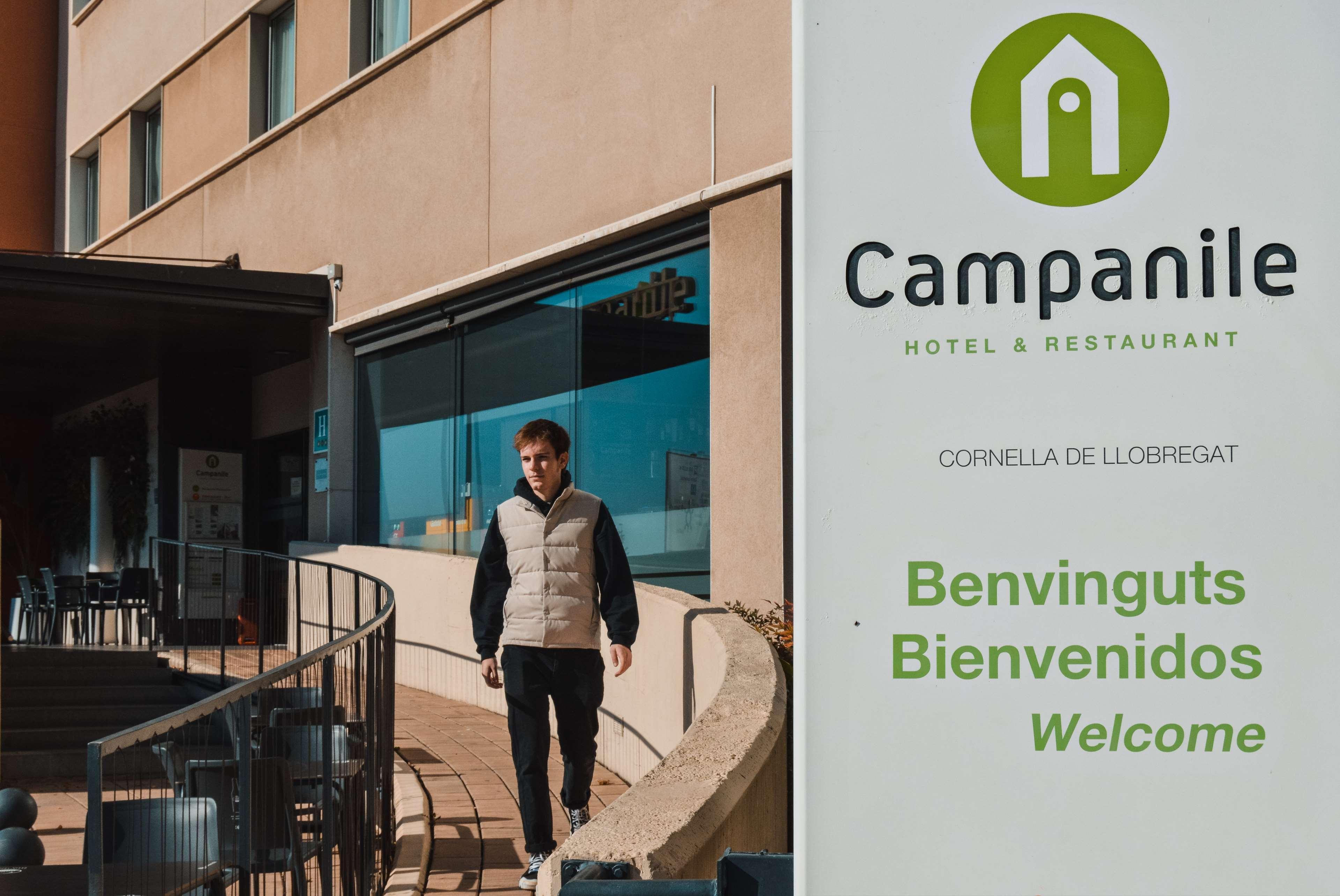 Travelodge Bcn Cornella Fira Cornellà de Llobregat Exteriör bild