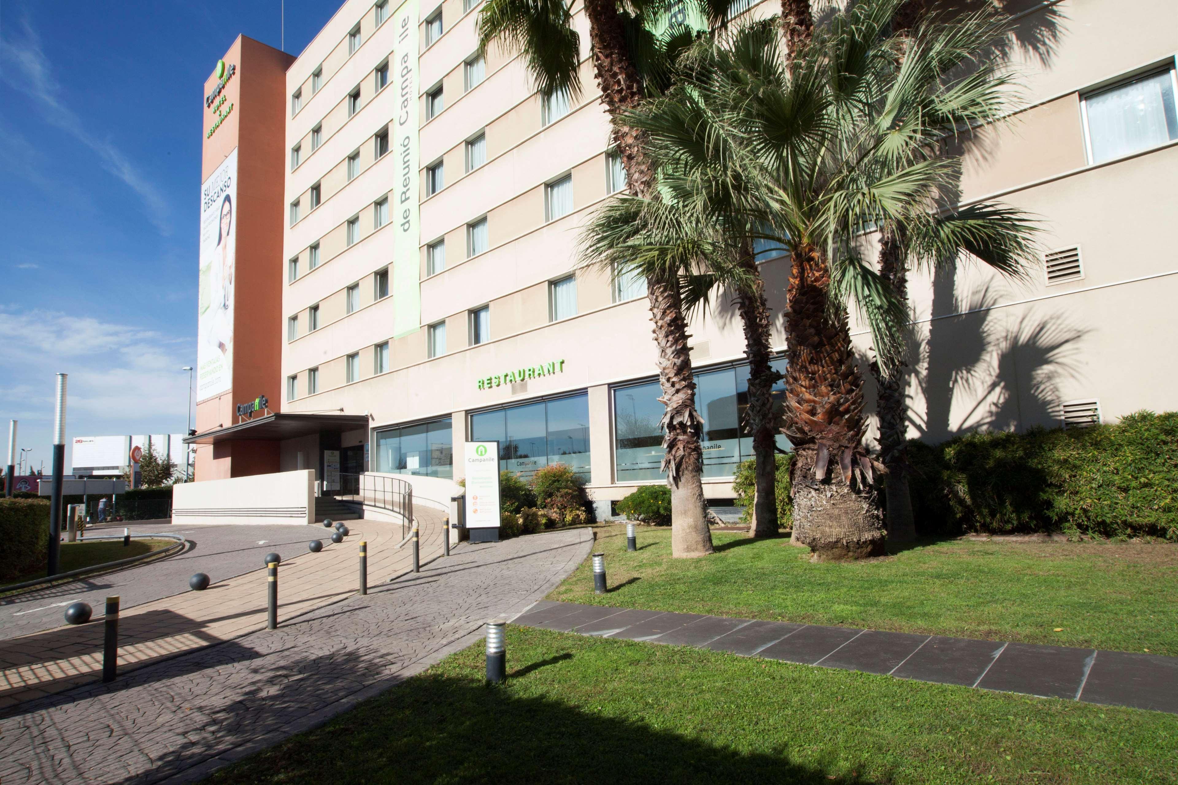 Travelodge Bcn Cornella Fira Cornellà de Llobregat Exteriör bild